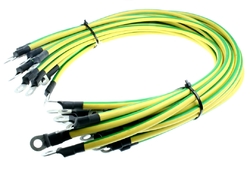 Silový propojovací kabel k připojení baterií. Průřez 25mm, zatížitelnost 150A, 0,75m žl/ze